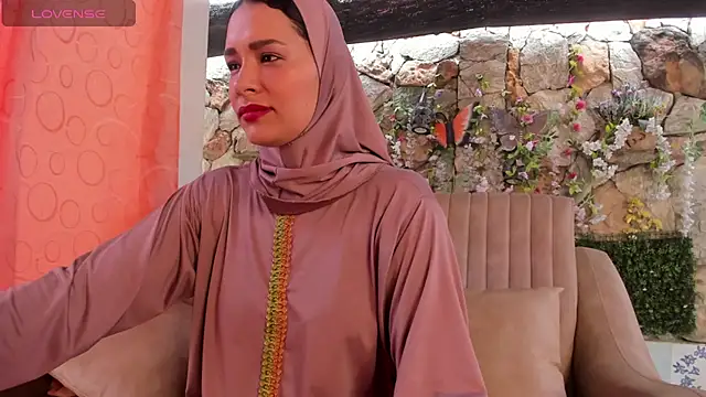 ShanaJamil online show from May 28, 2026, 12:11 pm