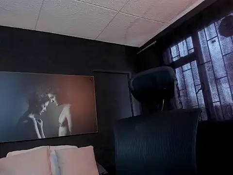 Snapshot of RichardMilleer chatting on October 14, 2025, 1:45 pm RichardMilleer online show from October 14, 2025, 1:45 pm