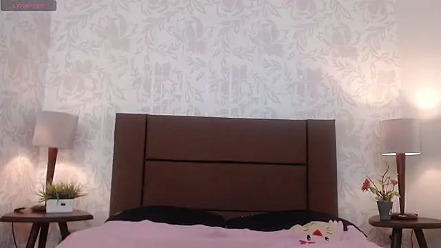 Ava Raye online show from November 11, 2025, 7:41 pm