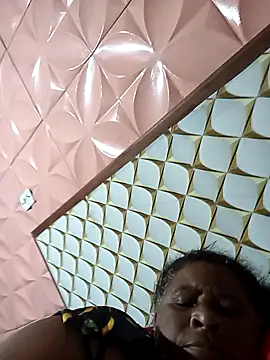 Rosabela04 online show from April 18, 2026, 6:05 am