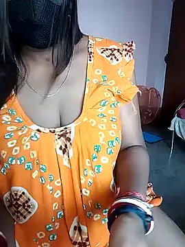 Snapshot of Bengalibeauty96 chatting on July 12, 2026, 9:43 am Bengalibeauty96 online show from July 12, 2026, 9:43 am