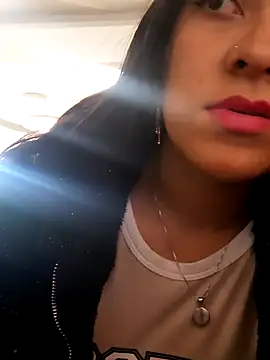 Snapshot of VioletEvanz- chatting on September 24, 2025, 1:06 pm VioletEvanz- online show from September 24, 2025, 1:06 pm