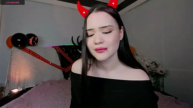  spicygirl online show from October 31, 2025, 9:11 pm