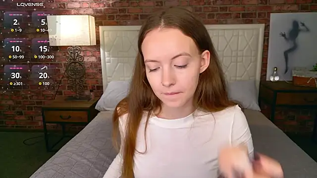 SallyPinkman online show from September 19, 2025, 12:20 pm