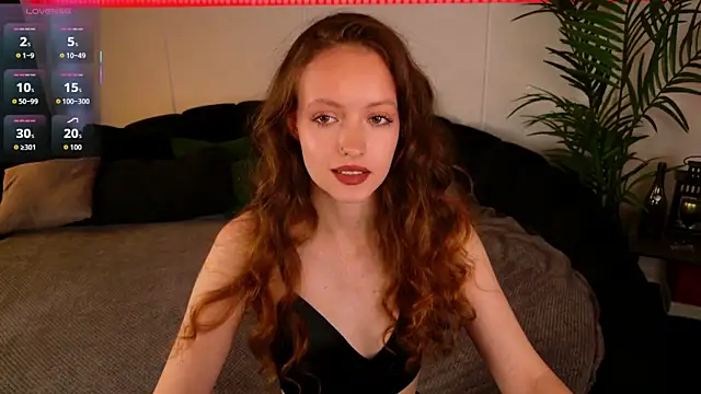 SallyPinkman online show from November 7, 2025, 10:20 am