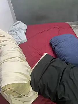 Worldwideshows13 online show from December 15, 2025, 8:58 pm