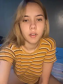 coupleyys online show from April 1, 2026, 11:56 pm