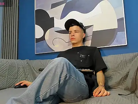 kevinn blue1 online show from September 19, 2025, 7:18 pm