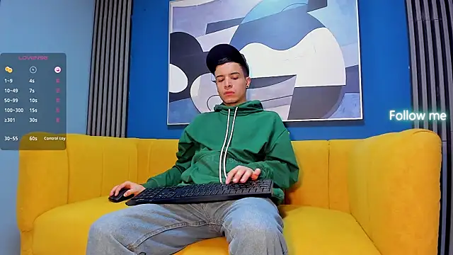 kevinn blue1 online show from October 2, 2025, 11:30 pm