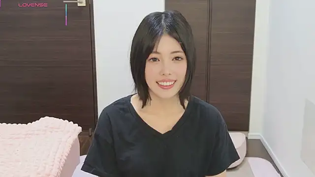 Snapshot of Mikoto_11 chatting on September 28, 2025, 12:39 am Mikoto 11 online show from September 28, 2025, 12:39 am