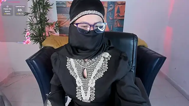 zahra isawii online show from October 7, 2025, 12:06 pm
