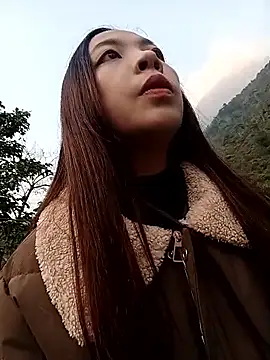 -Miu-98 online show from January 13, 2026, 12:47 am