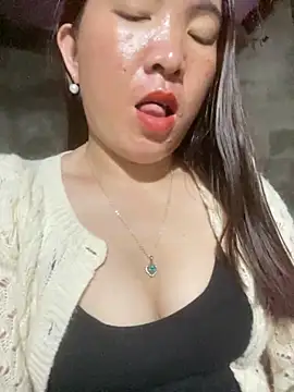 Luna-ass online show from December 5, 2025, 12:59 pm