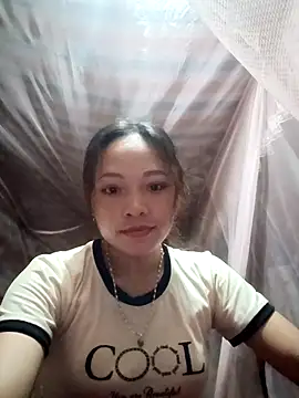 Snapshot of Minh_xx chatting on September 28, 2025, 11:12 pm Minh xx online show from September 28, 2025, 11:12 pm