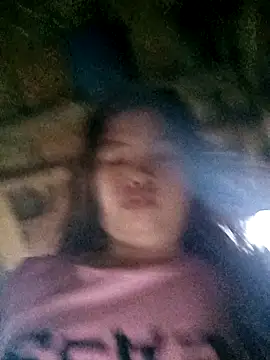 Snapshot of Luyen004 chatting on February 25, 2026, 12:00 am Luyen004 online show from February 25, 2026, 12:00 am