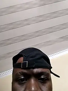 Snapshot of Dickninja084 chatting on October 6, 2025, 10:16 am Dickninja084 online show from October 6, 2025, 10:16 am