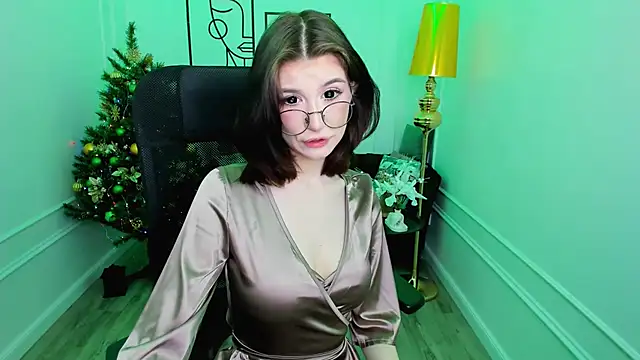 MeLLSawertyq online show from January 11, 2026, 7:32 pm