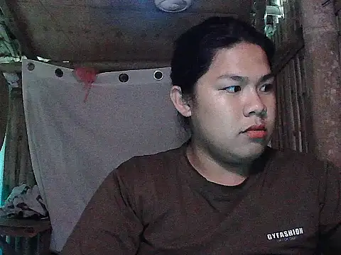 Huntrix2025 online show from April 8, 2026, 8:27 am