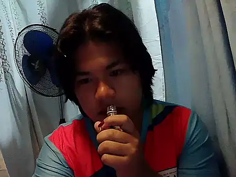 Huntrix2025 online show from November 16, 2025, 7:18 pm