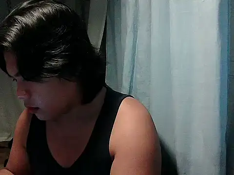 Huntrix2025 online show from November 15, 2025, 8:13 pm