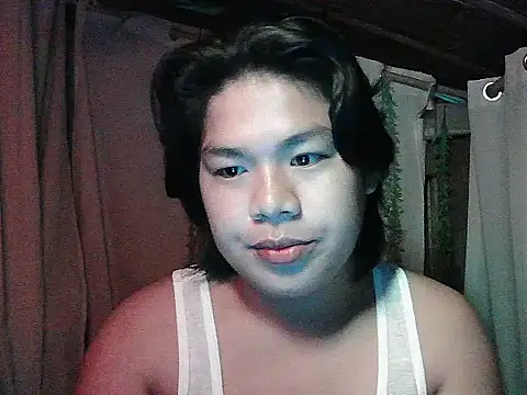 Huntrix2025 online show from December 3, 2025, 8:19 pm