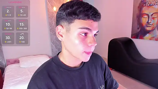 james jonnes online show from September 21, 2025, 7:52 pm