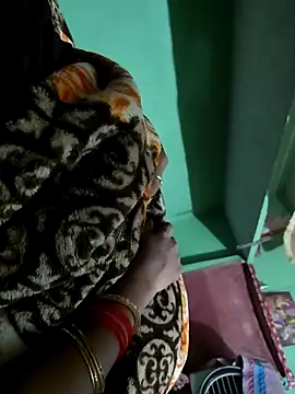 Snapshot of surendersingh123boy chatting on October 4, 2025, 5:20 am surendersingh123boy online show from October 4, 2025, 5:20 am