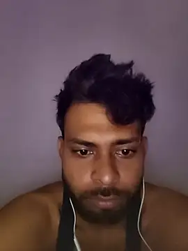 Snapshot of surendersingh123boy chatting on September 18, 2025, 2:03 am surendersingh123boy online show from September 18, 2025, 2:03 am