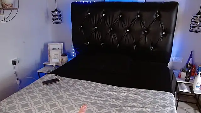 Antonella RiosFG online show from October 20, 2025, 6:08 pm