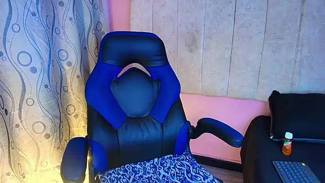 Snapshot of Dakashyten chatting on March 1, 2026, 12:54 am Dakashyten online show from March 1, 2026, 12:54 am