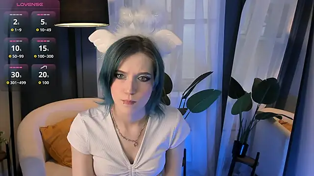 MorgyAsuna  online show from September 18, 2025, 1:36 pm