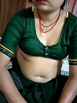 Snapshot of monarani5986 chatting on March 1, 2026, 4:07 pm monarani5986 online show from March 1, 2026, 4:07 pm