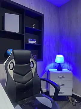 ROUSE SINCLAIR online show from November 13, 2025, 7:40 pm