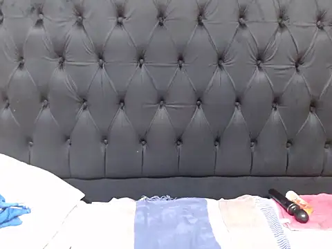 SexyBeverly  online show from September 22, 2025, 5:30 pm