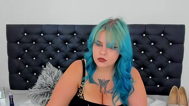 LunaWetPussy online show from July 2, 2026, 1:28 pm