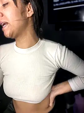 Isabella-Teen online show from October 18, 2025, 2:02 am