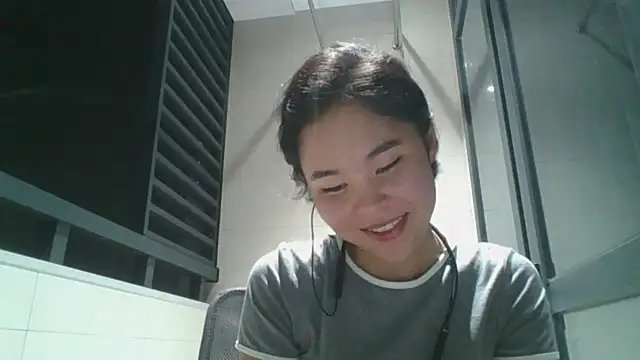 Snapshot of JennyCarpenter chatting on October 15, 2025, 11:29 am JennyCarpenter online show from October 15, 2025, 11:29 am