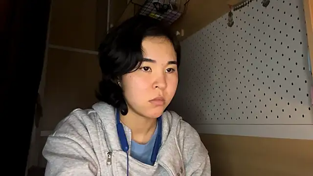 JennyCarpenter online show from March 12, 2026, 4:18 am