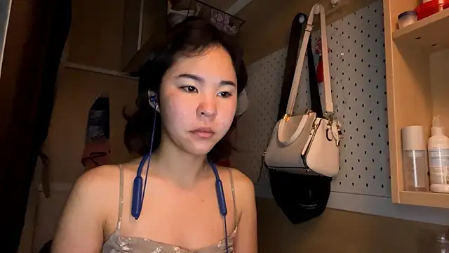 JennyCarpenter online show from June 6, 2026, 9:20 pm