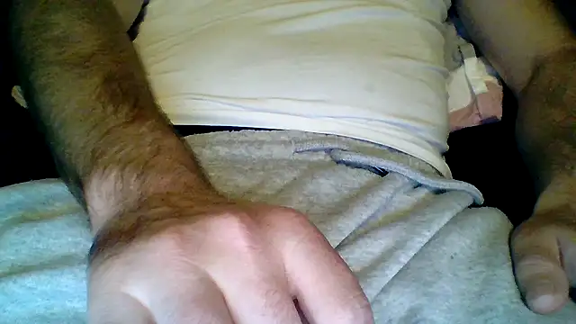 Snapshot of maxh08625 chatting on September 29, 2025, 7:08 pm maxh08625 online show from September 29, 2025, 7:08 pm