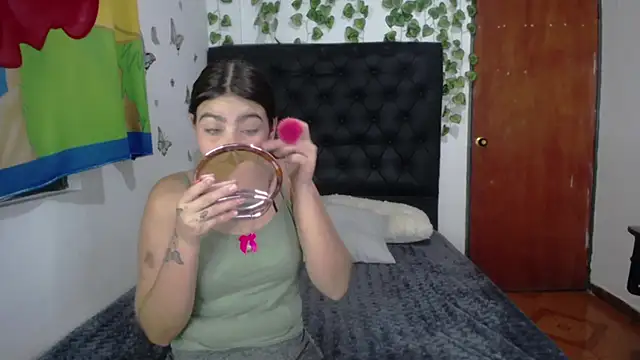 isabel 09 online show from January 13, 2026, 3:10 am