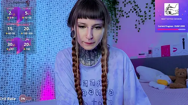 LilithPoison online show from May 23, 2026, 6:07 pm