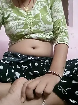 Snapshot of Hot_sundri83838 chatting on May 25, 2026, 8:02 am Hot sundri83838 online show from May 25, 2026, 8:02 am