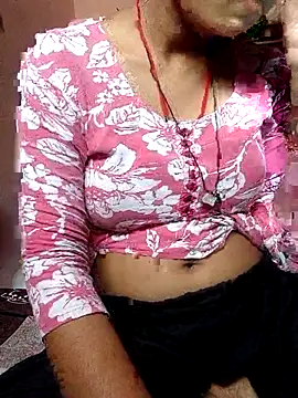 Snapshot of Hot_sundri83838 chatting on April 12, 2026, 7:33 am Hot sundri83838 online show from April 12, 2026, 7:33 am