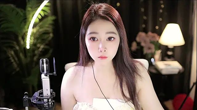 Sweet-Tea online show from September 22, 2025, 7:09 pm