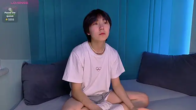 HeejinWang online show from November 19, 2025, 8:20 pm