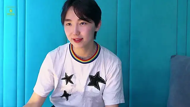 HeejinWang online show from September 22, 2025, 8:15 pm