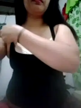 sweet bella16 online show from October 13, 2025, 5:14 pm