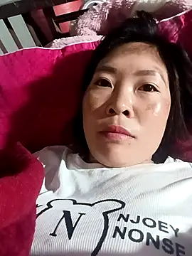 Snapshot of Siathong chatting on September 20, 2025, 10:59 pm Siathong online show from September 20, 2025, 10:59 pm