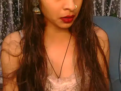 Snapshot of alaviya-19 chatting on November 16, 2025, 4:39 am alaviya-19 online show from November 16, 2025, 4:39 am